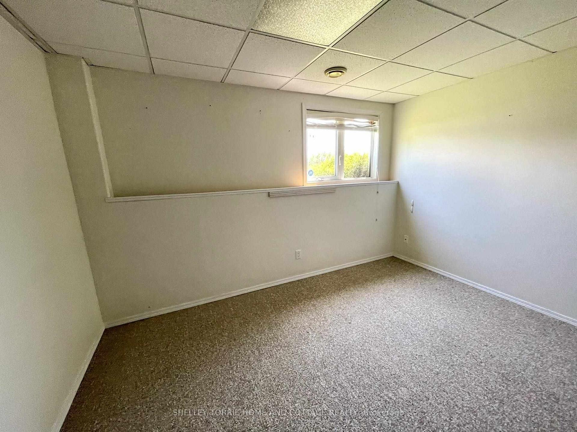 Photo 10 of 1537 Pine Portage Road, Kenora, South Park Estate — HOMEH
