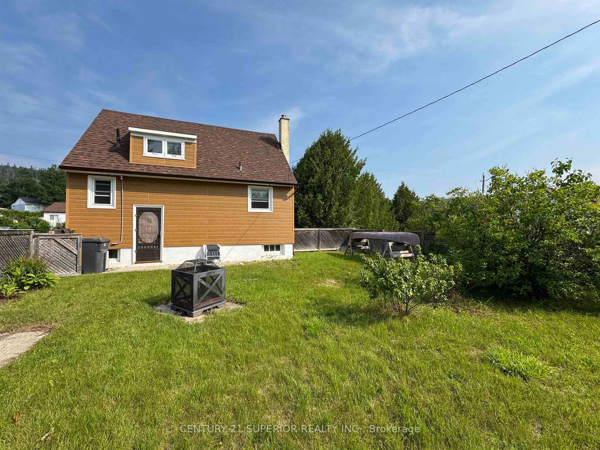 Photo 3 of 18 Sandpiper Avenue, Manitouwadge — HOMEH