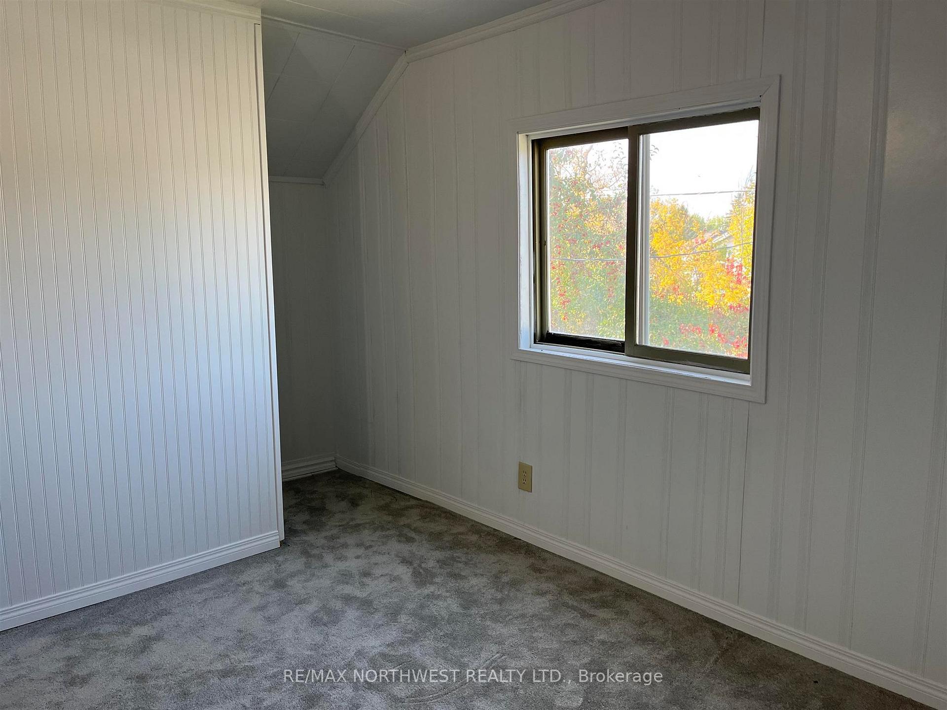 Photo 9 of 116 Second Street, Rainy River — HOMEH