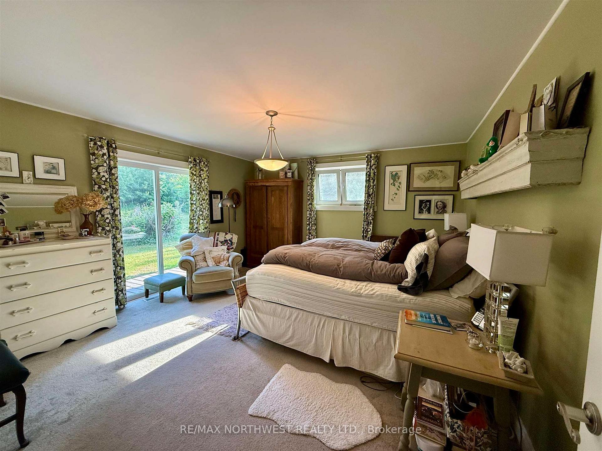Photo 13 of 618 Essex Road, Kenora, Kenora Northeast — HOMEH