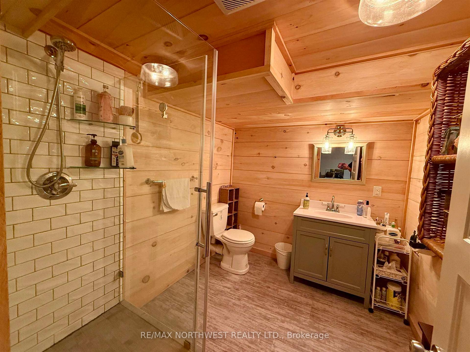 Photo 23 of 618 Essex Road, Kenora, Kenora Northeast — HOMEH