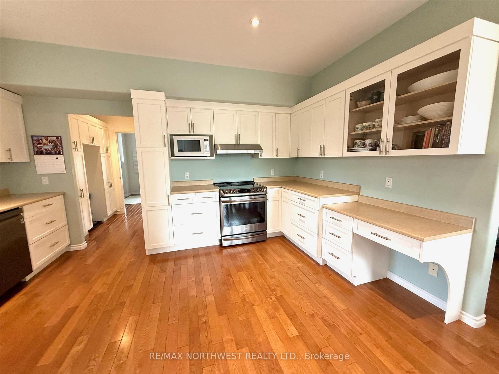 Photo 20 of 333 Third Street South, Kenora, Downtown — HOMEH
