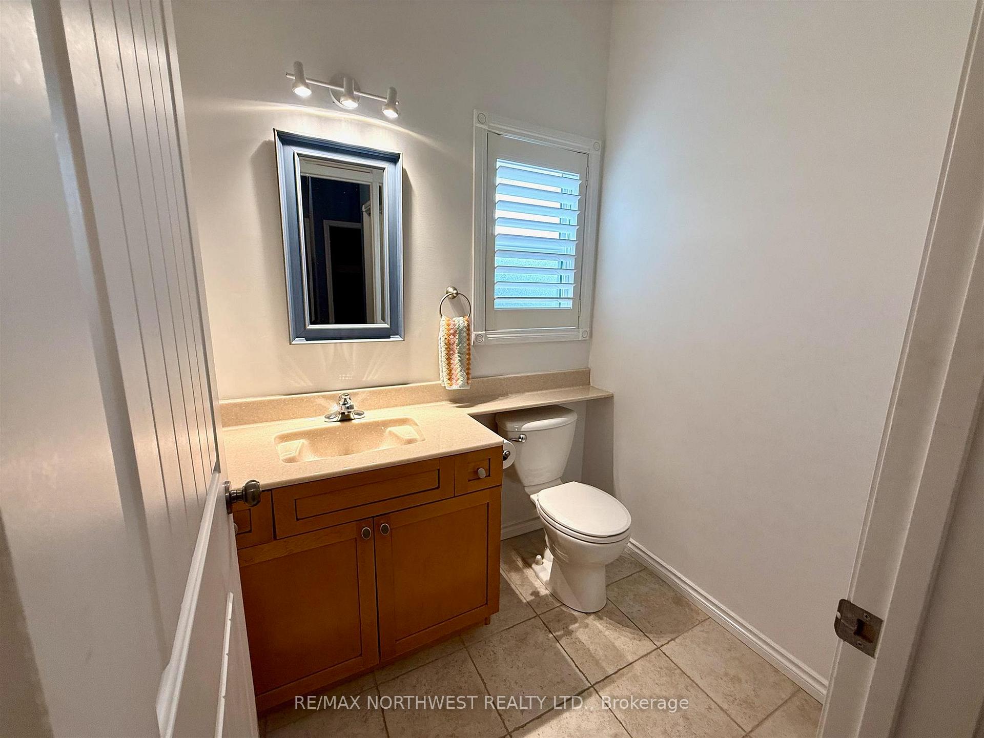 Photo 23 of 333 Third Street South, Kenora, Downtown — HOMEH