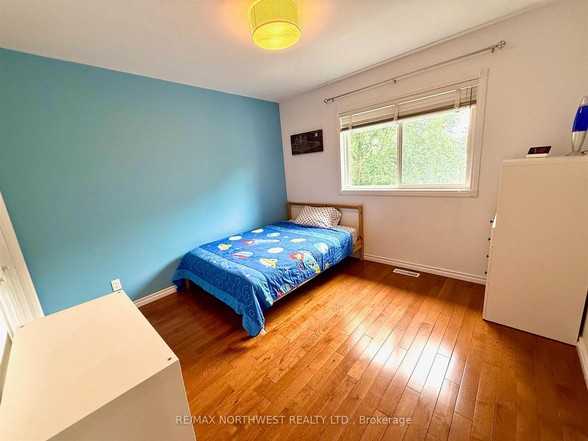Photo 27 of 333 Third Street South, Kenora, Downtown — HOMEH
