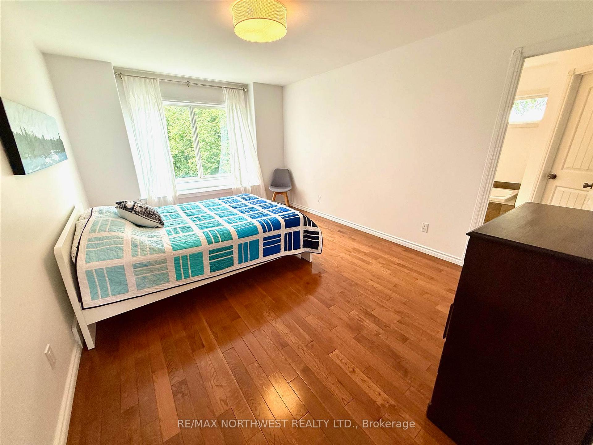 Photo 32 of 333 Third Street South, Kenora, Downtown — HOMEH