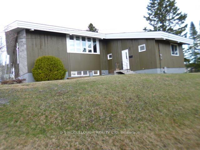 Photo 3 of 117 John Street, Nipigon — HOMEH