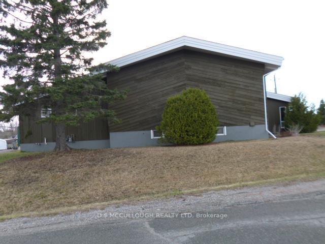 Photo 4 of 117 John Street, Nipigon — HOMEH