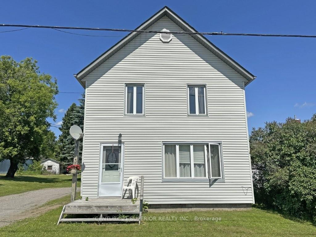 Photo 2 of 109 First Street, Nipigon — HOMEH