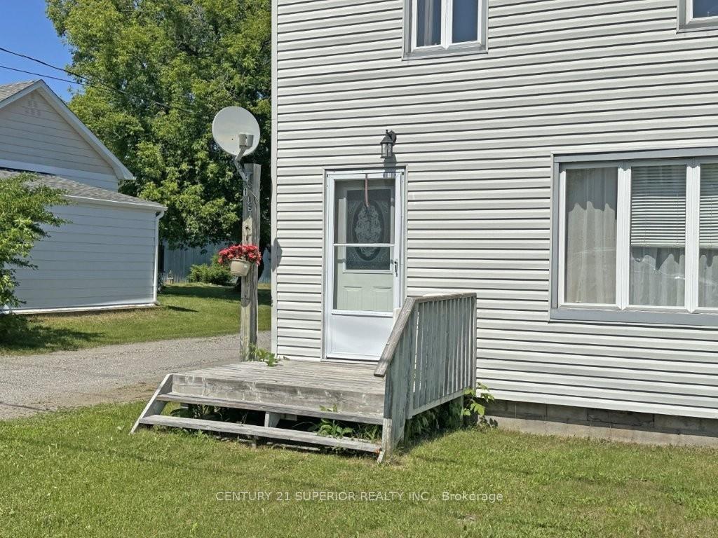 Photo 4 of 109 First Street, Nipigon — HOMEH