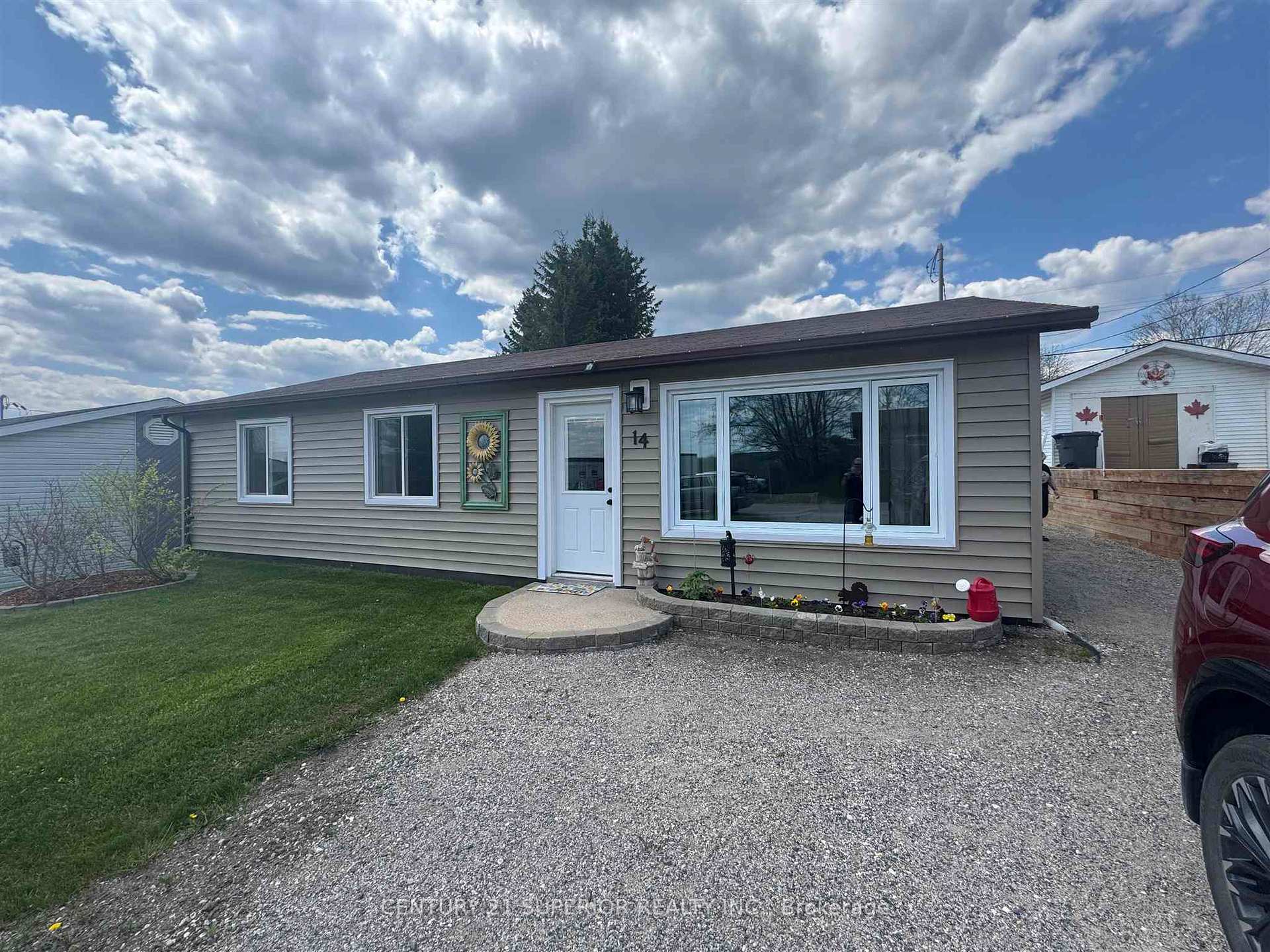 Photo 1 of 14 Flicker Avenue, Manitouwadge — HOMEH