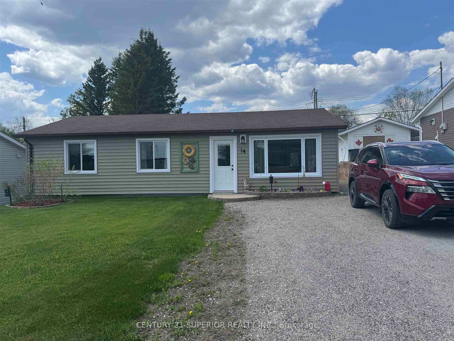 Photo 2 of 14 Flicker Avenue, Manitouwadge — HOMEH