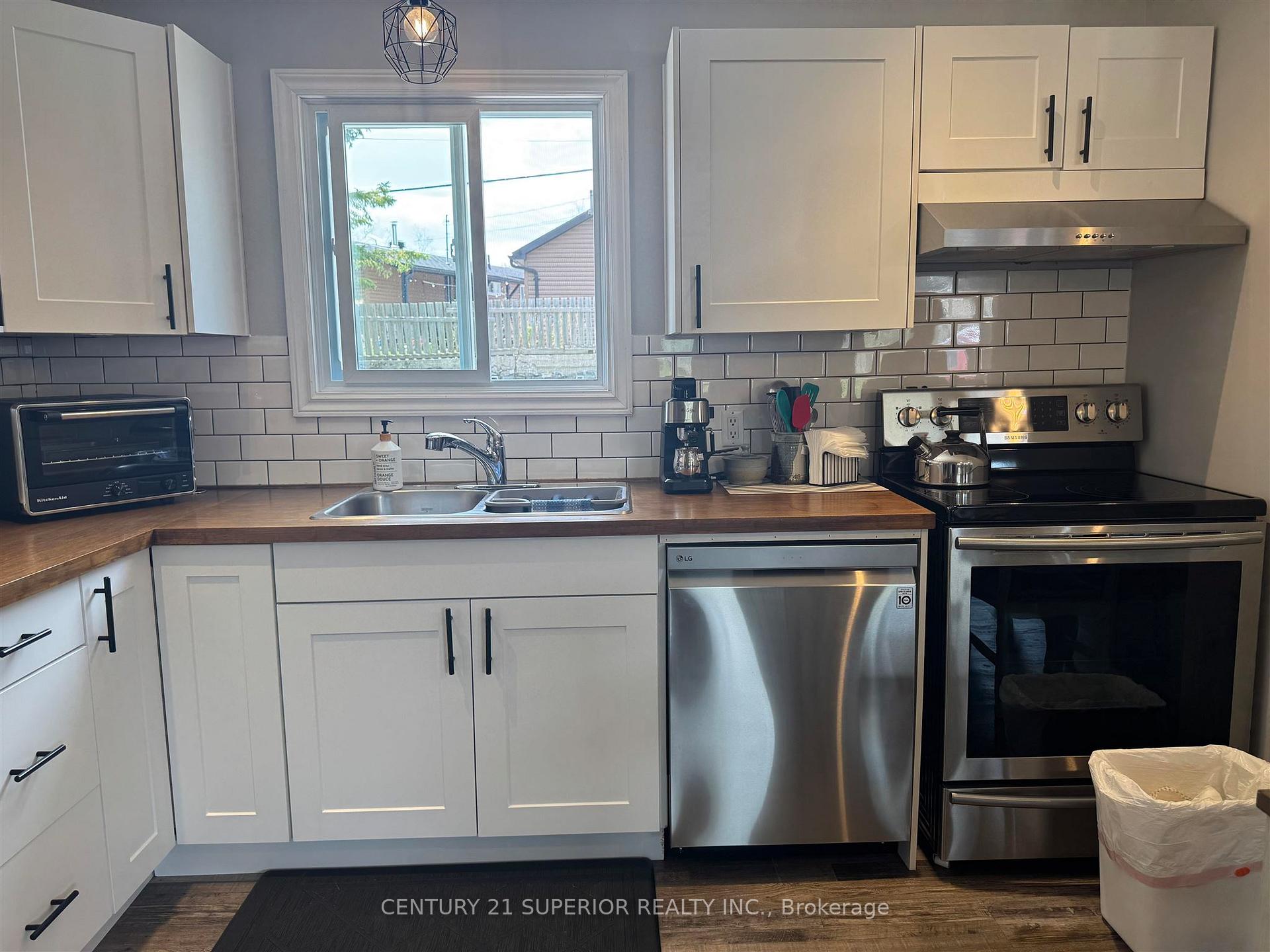 Photo 11 of 14 Flicker Avenue, Manitouwadge — HOMEH