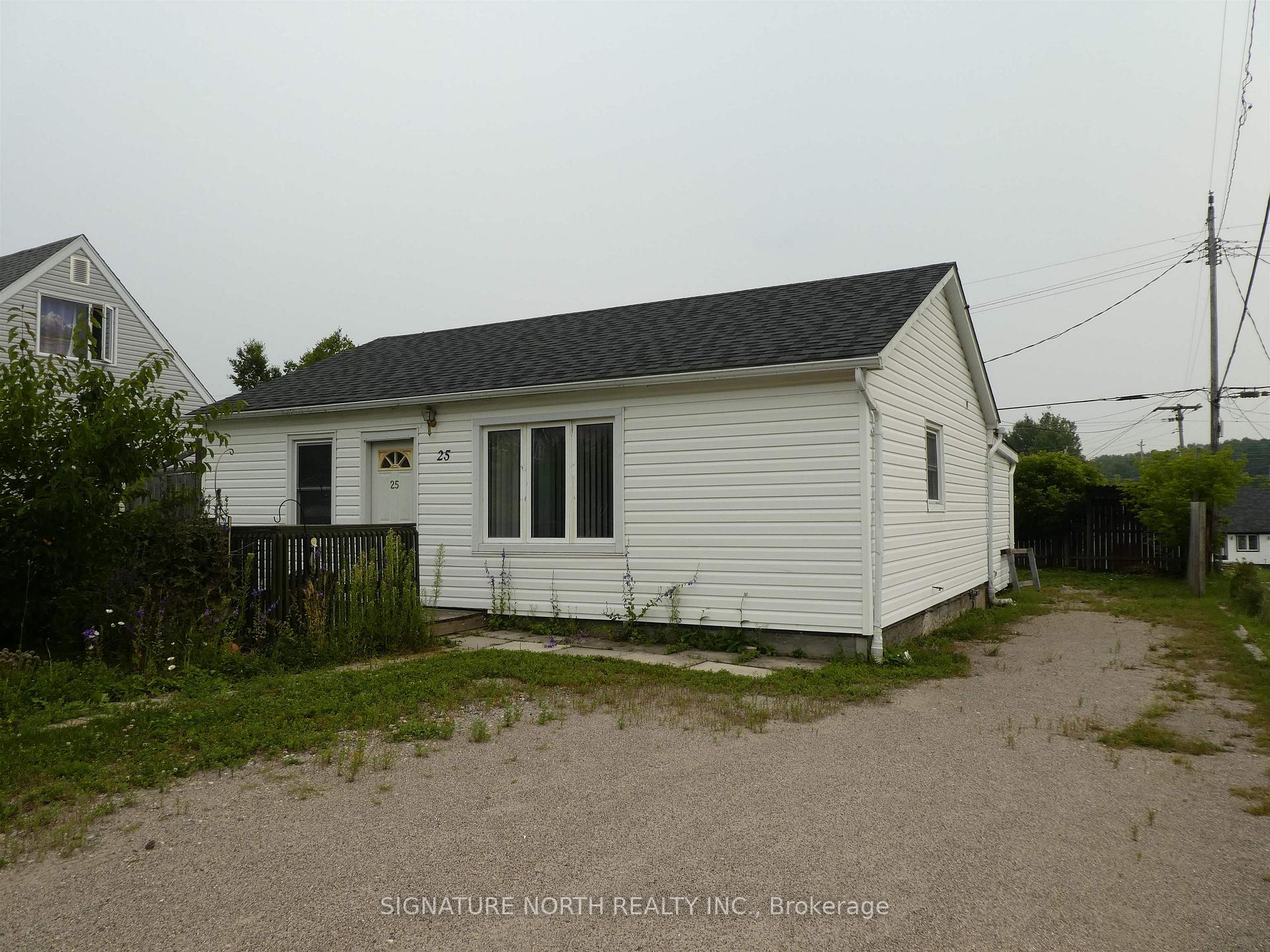 Photo 1 of 25 Adjala Ave, Manitouwadge — HOMEH
