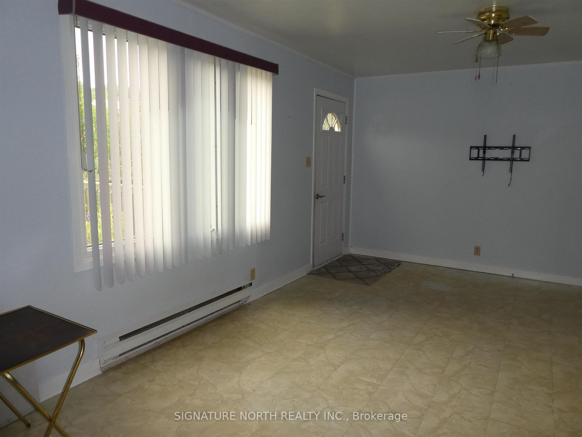Photo 5 of 25 Adjala Ave, Manitouwadge — HOMEH