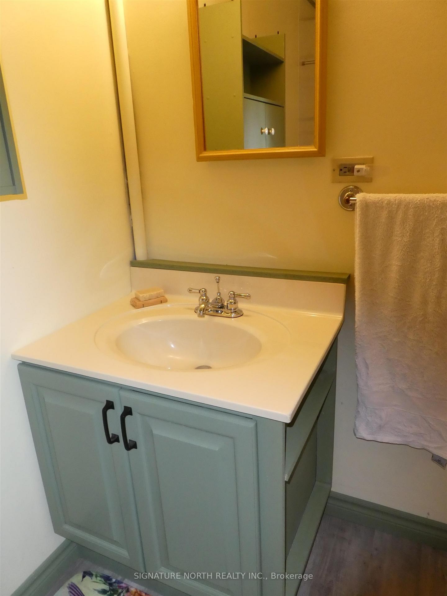 Photo 13 of 25 Adjala Ave, Manitouwadge — HOMEH
