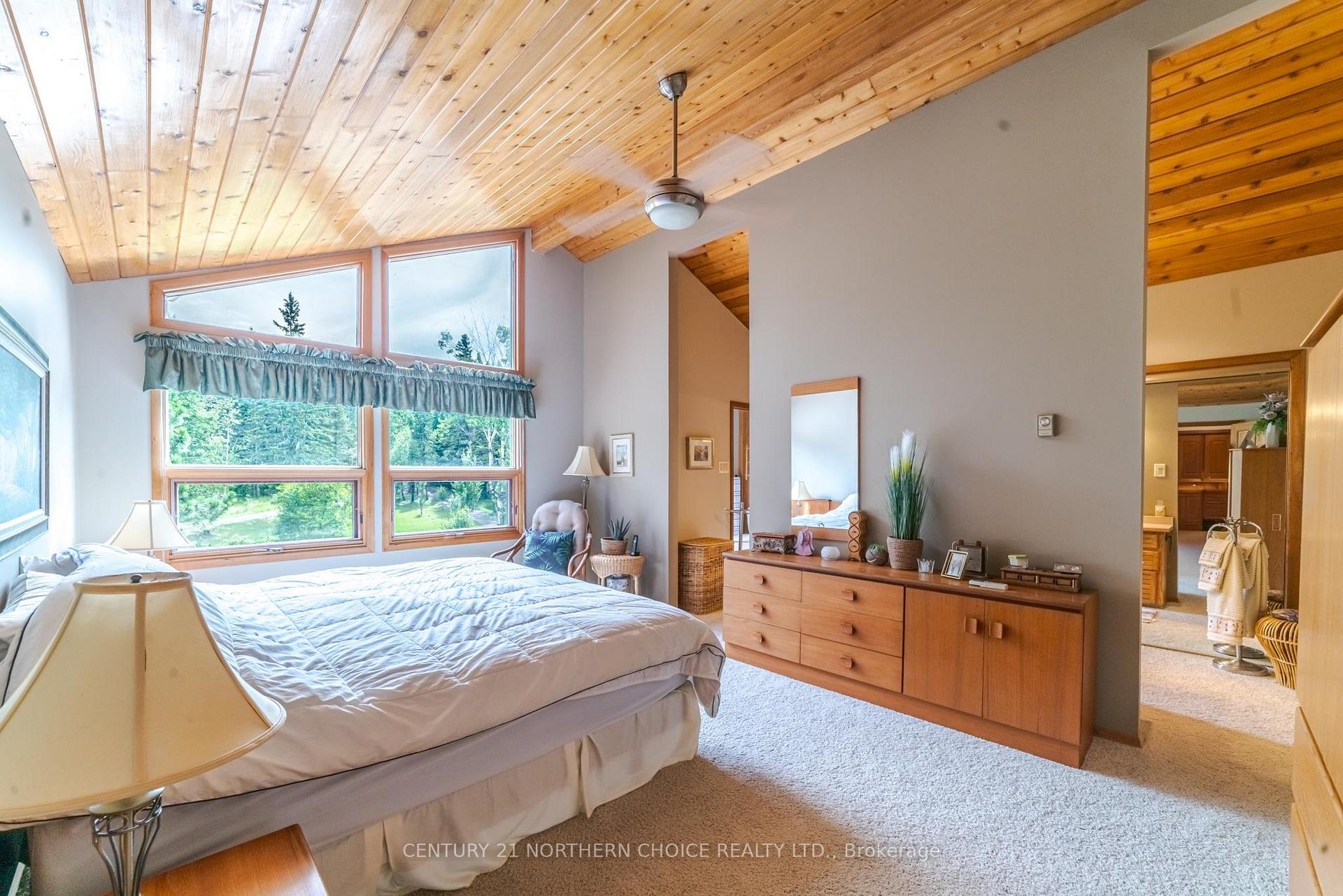 Photo 17 of 13677 Hwy 17 E, Dryden, Thunder Lake — HOMEH