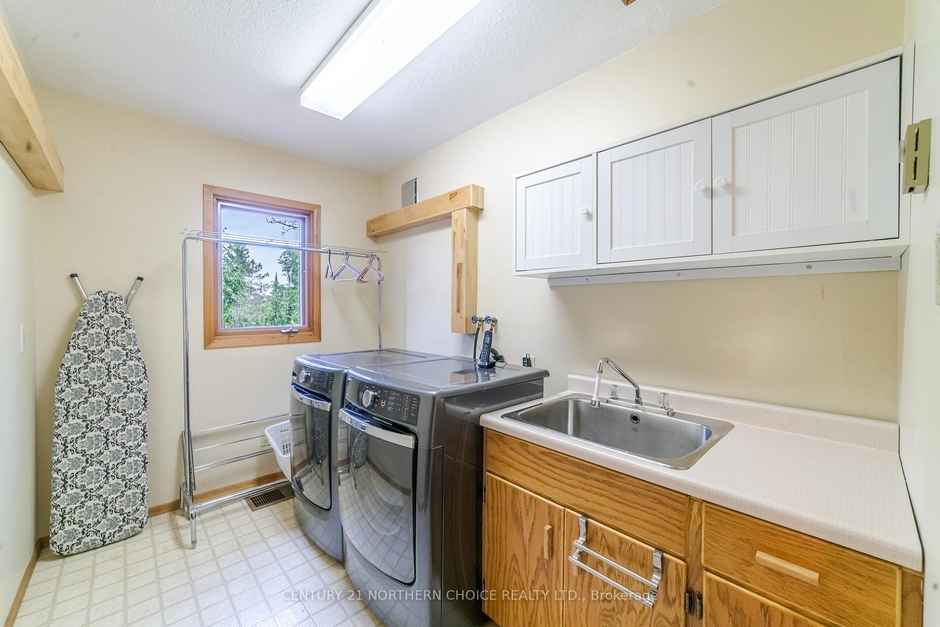 Photo 22 of 13677 Hwy 17 E, Dryden, Thunder Lake — HOMEH