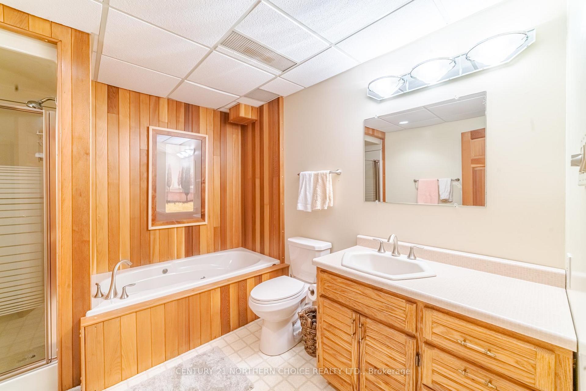 Photo 30 of 13677 Hwy 17 E, Dryden, Thunder Lake — HOMEH