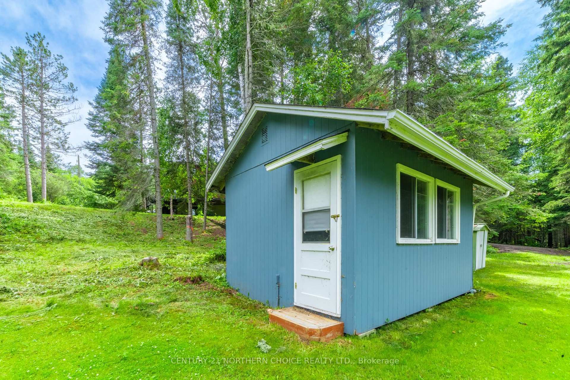 Photo 36 of 13677 Hwy 17 E, Dryden, Thunder Lake — HOMEH