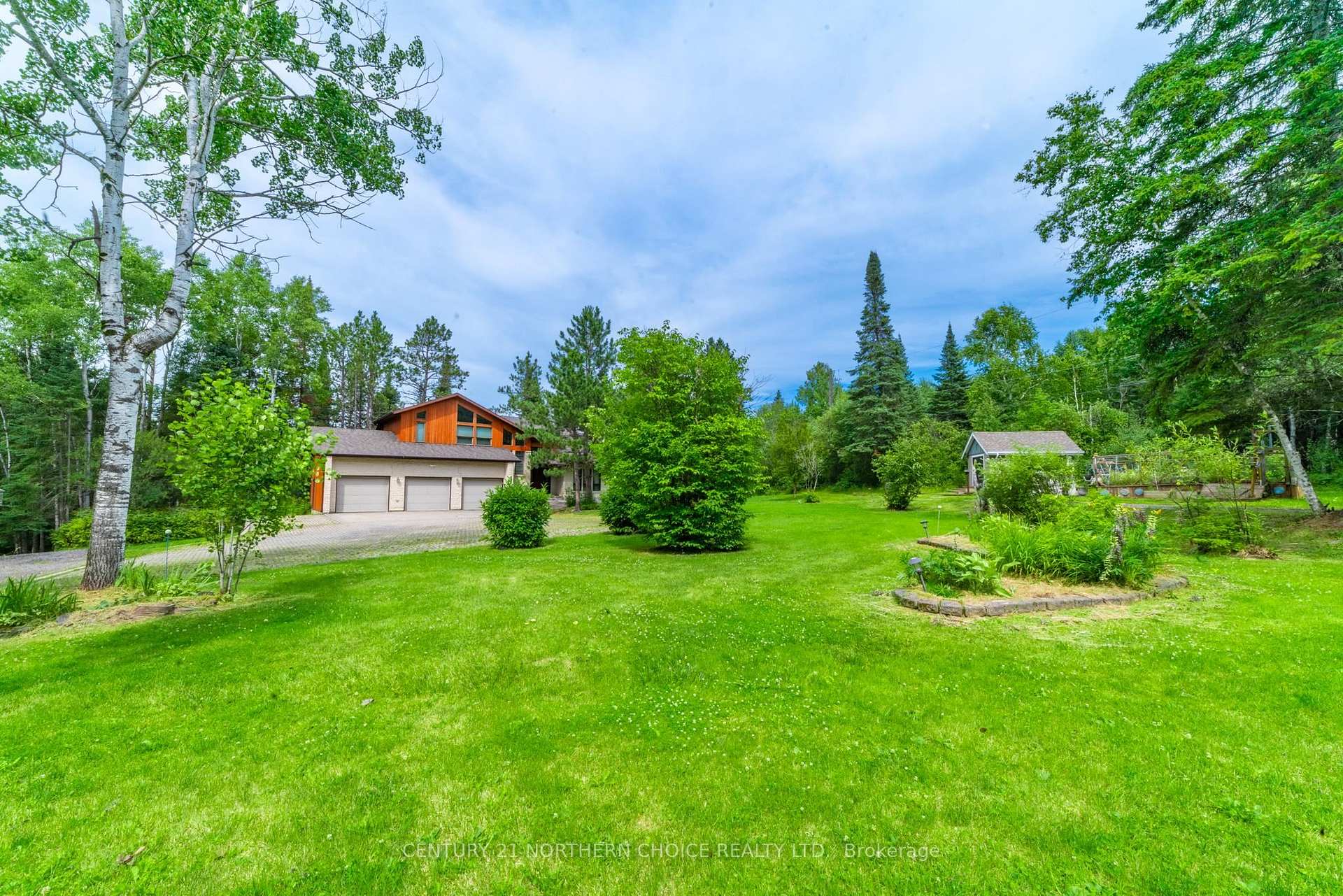 Photo 47 of 13677 Hwy 17 E, Dryden, Thunder Lake — HOMEH