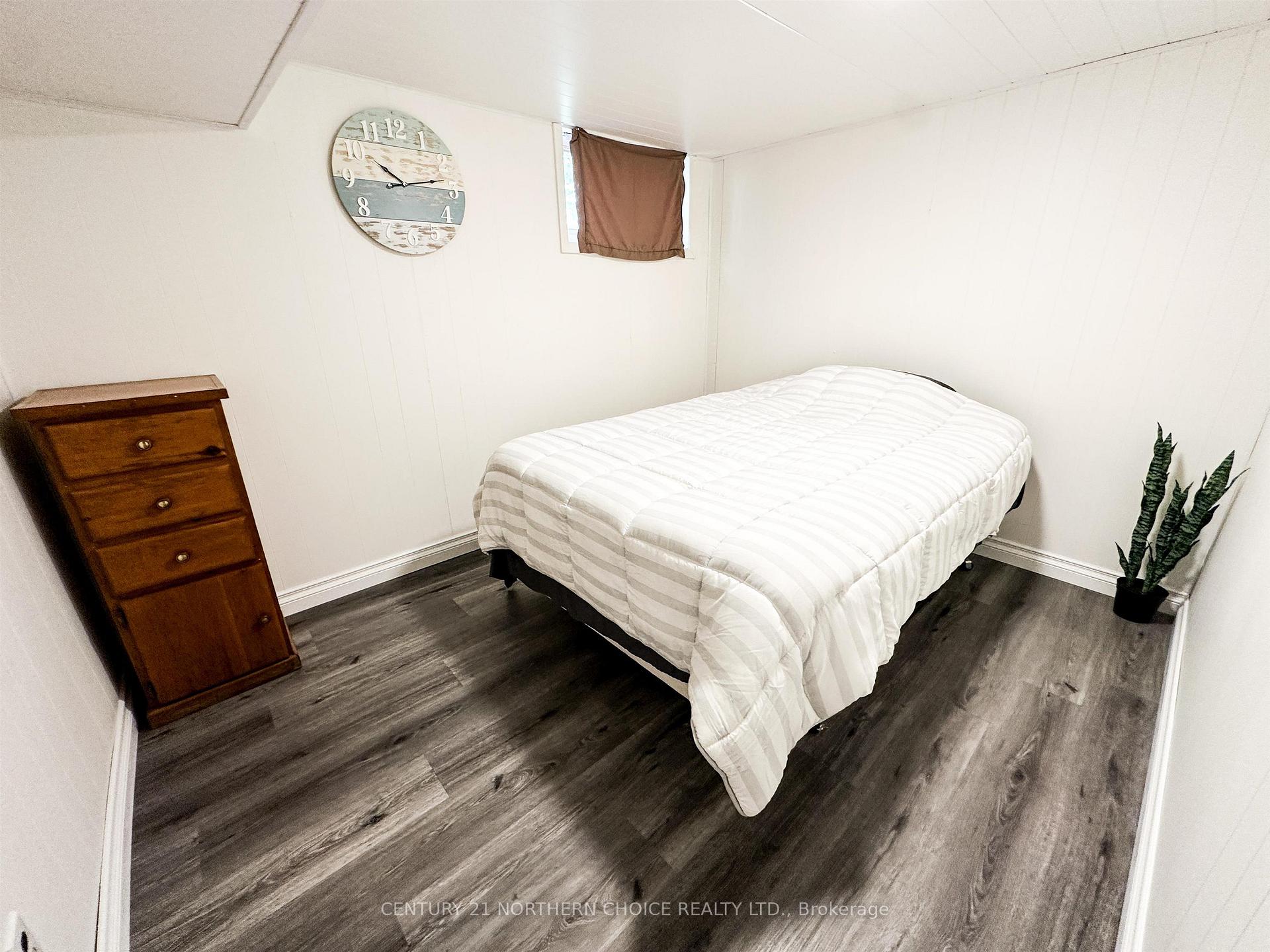 Photo 12 of 22 William Street, Red Lake — HOMEH