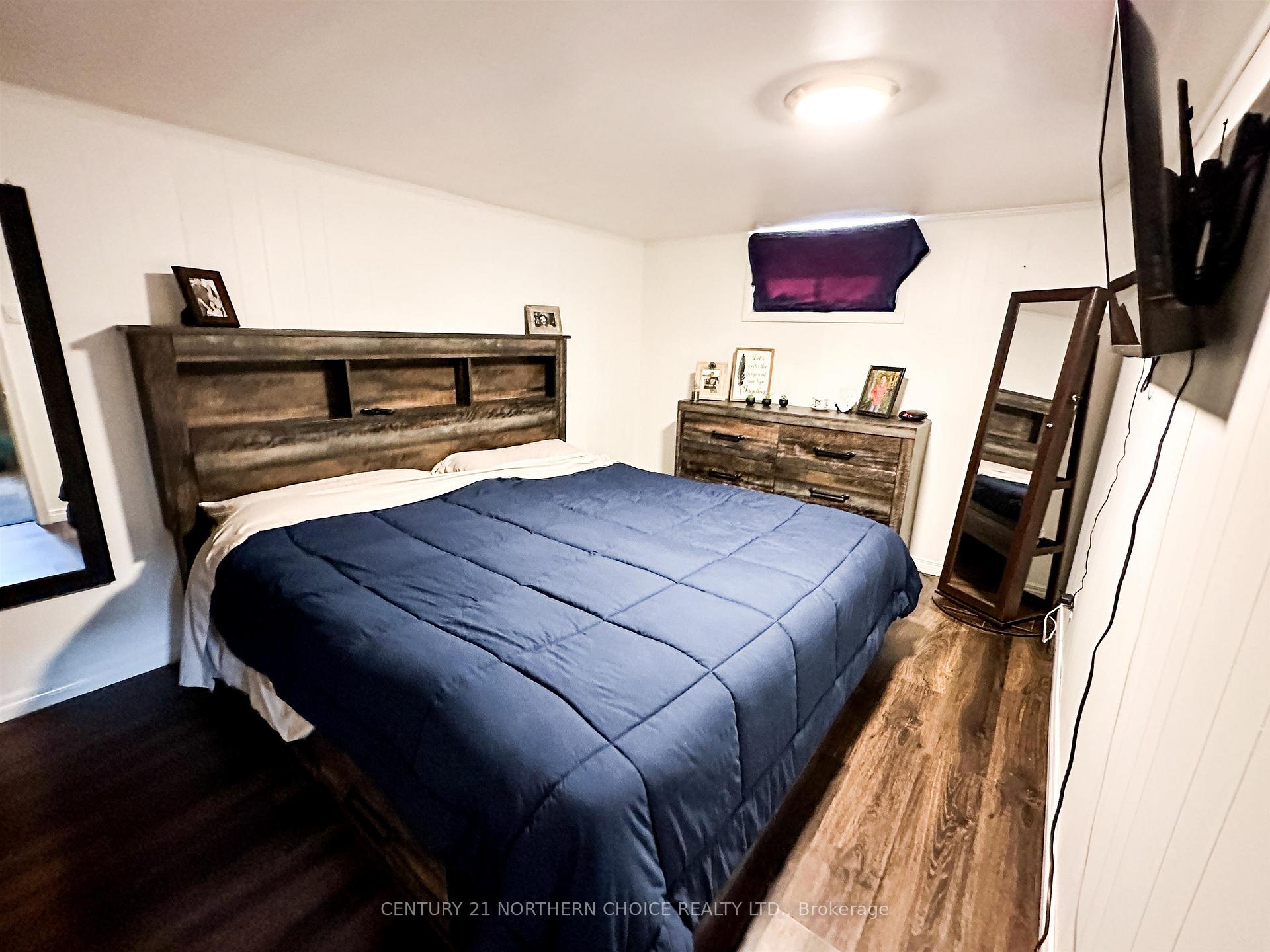 Photo 13 of 22 William Street, Red Lake — HOMEH