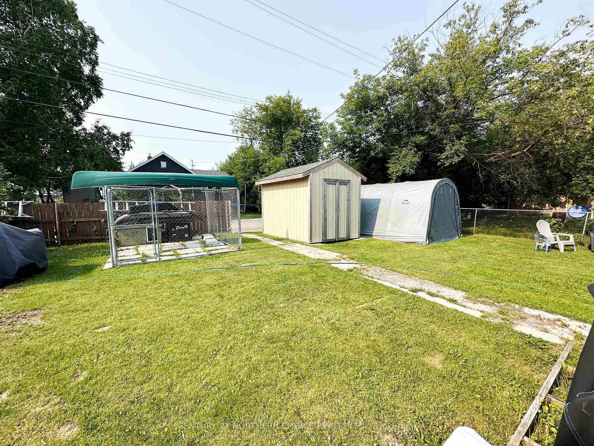 Photo 16 of 22 William Street, Red Lake — HOMEH