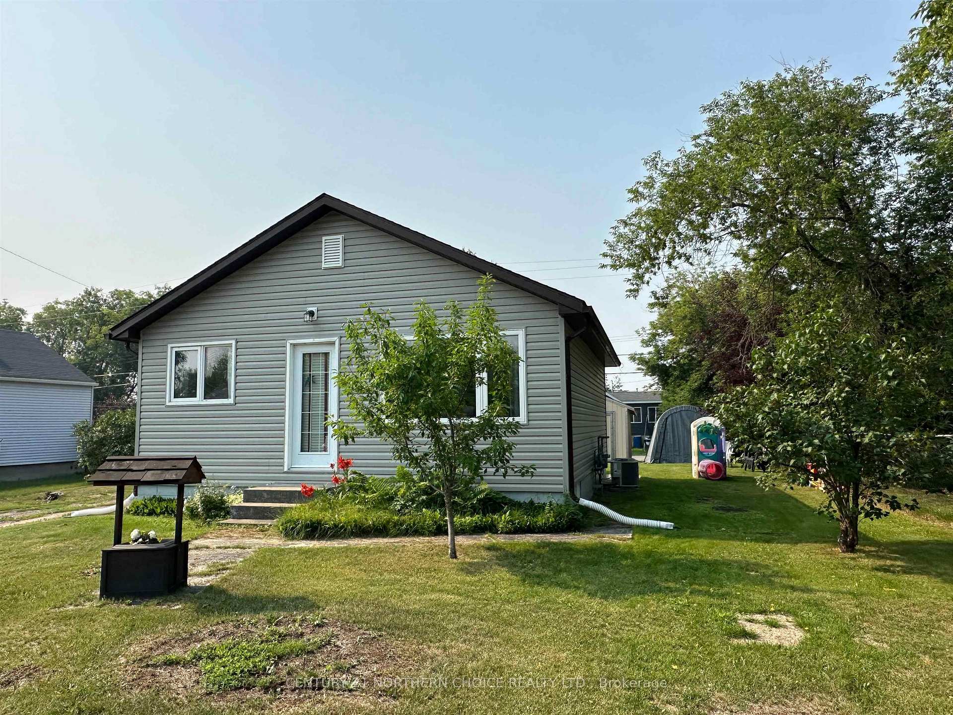 Photo 19 of 22 William Street, Red Lake — HOMEH