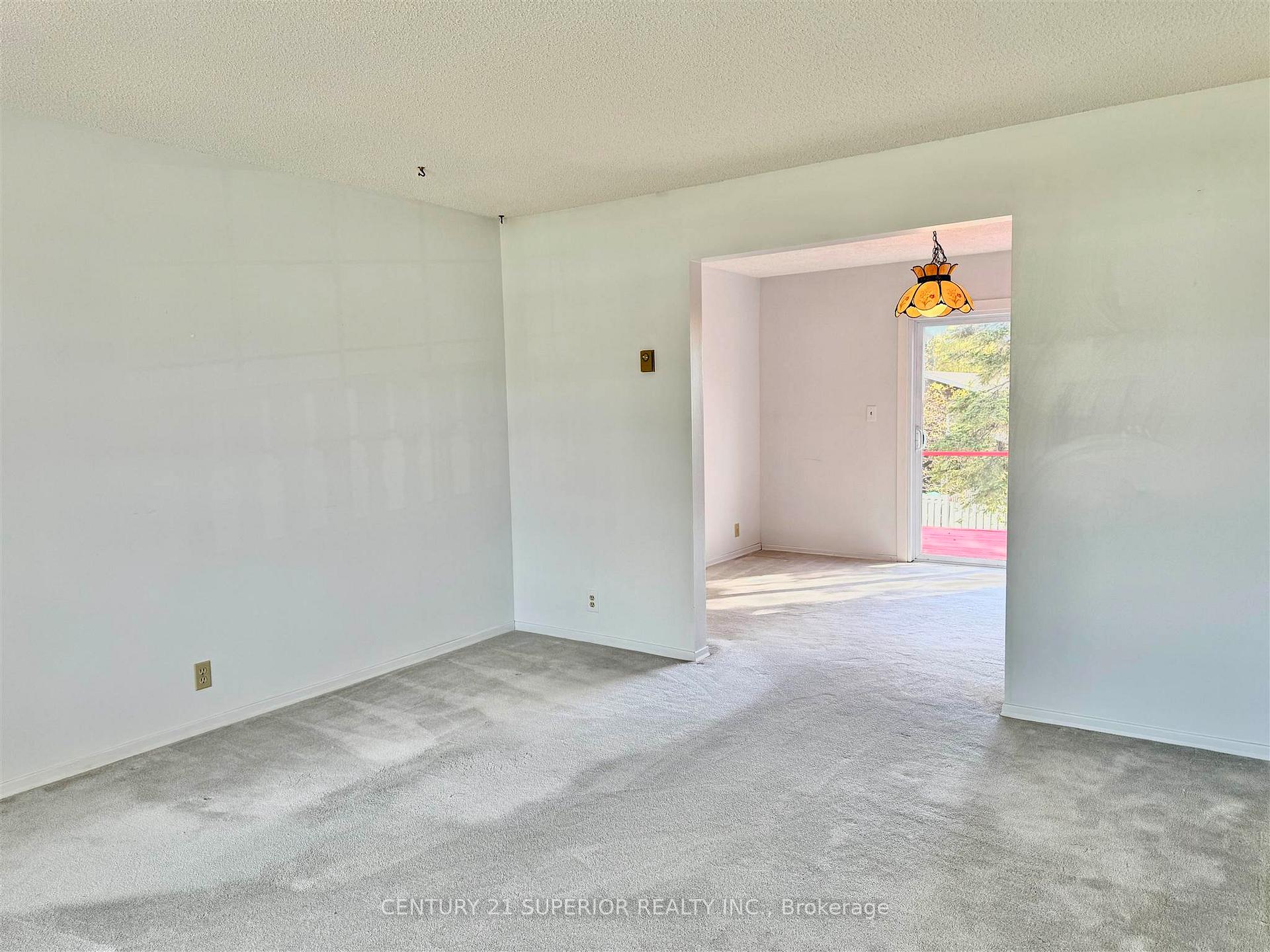Photo 9 of 34 Laverendrye Cres, Marathon — HOMEH