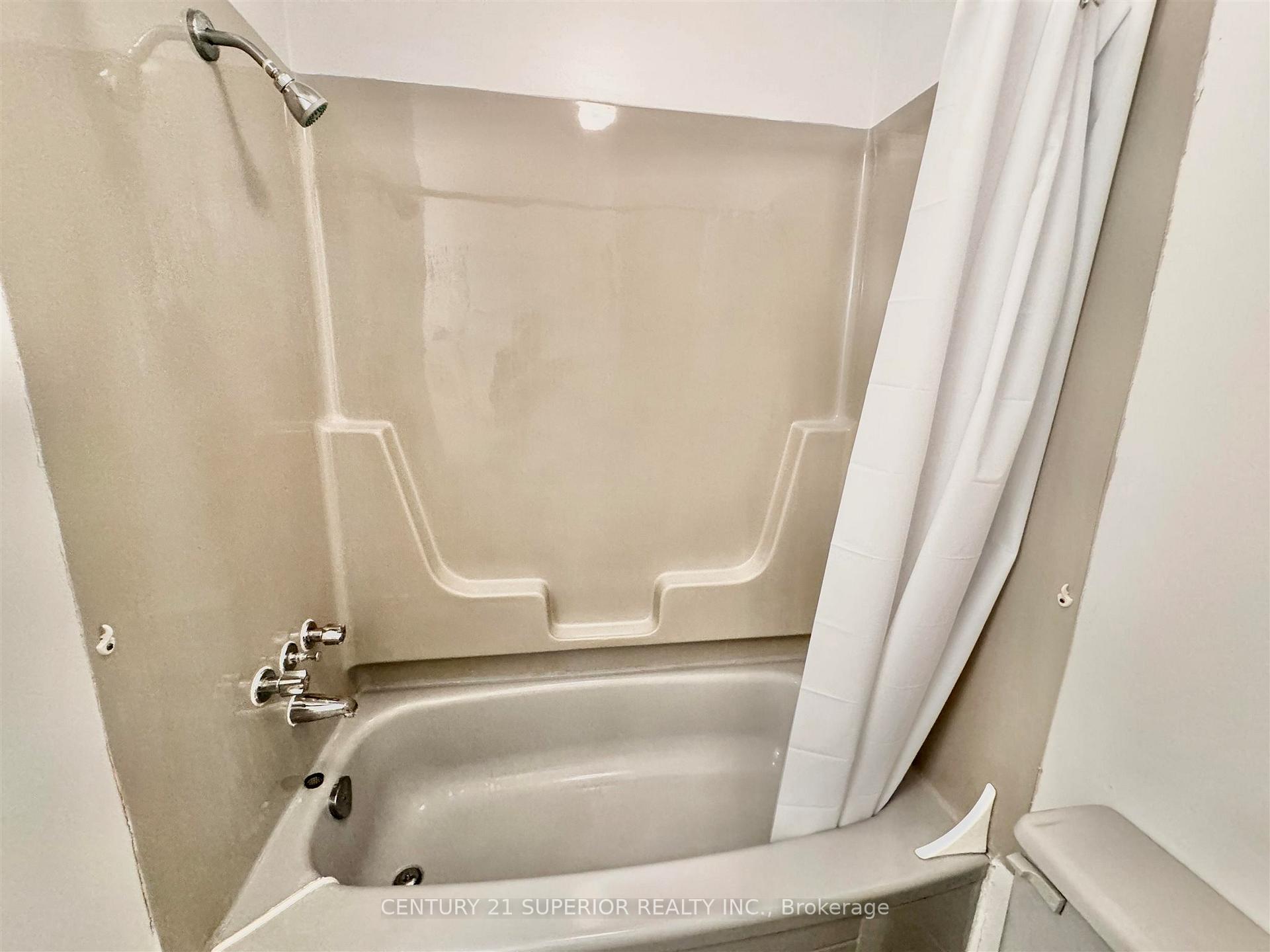 Photo 29 of 34 Laverendrye Cres, Marathon — HOMEH
