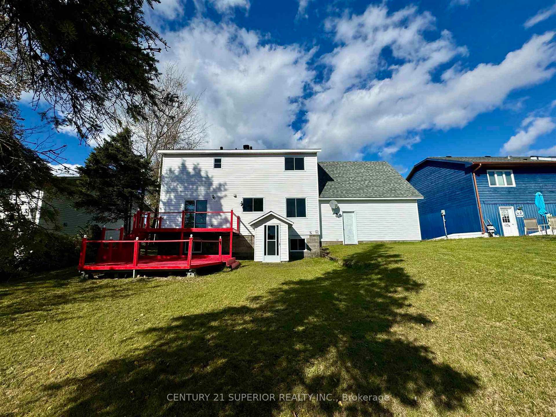 Photo 48 of 34 Laverendrye Cres, Marathon — HOMEH