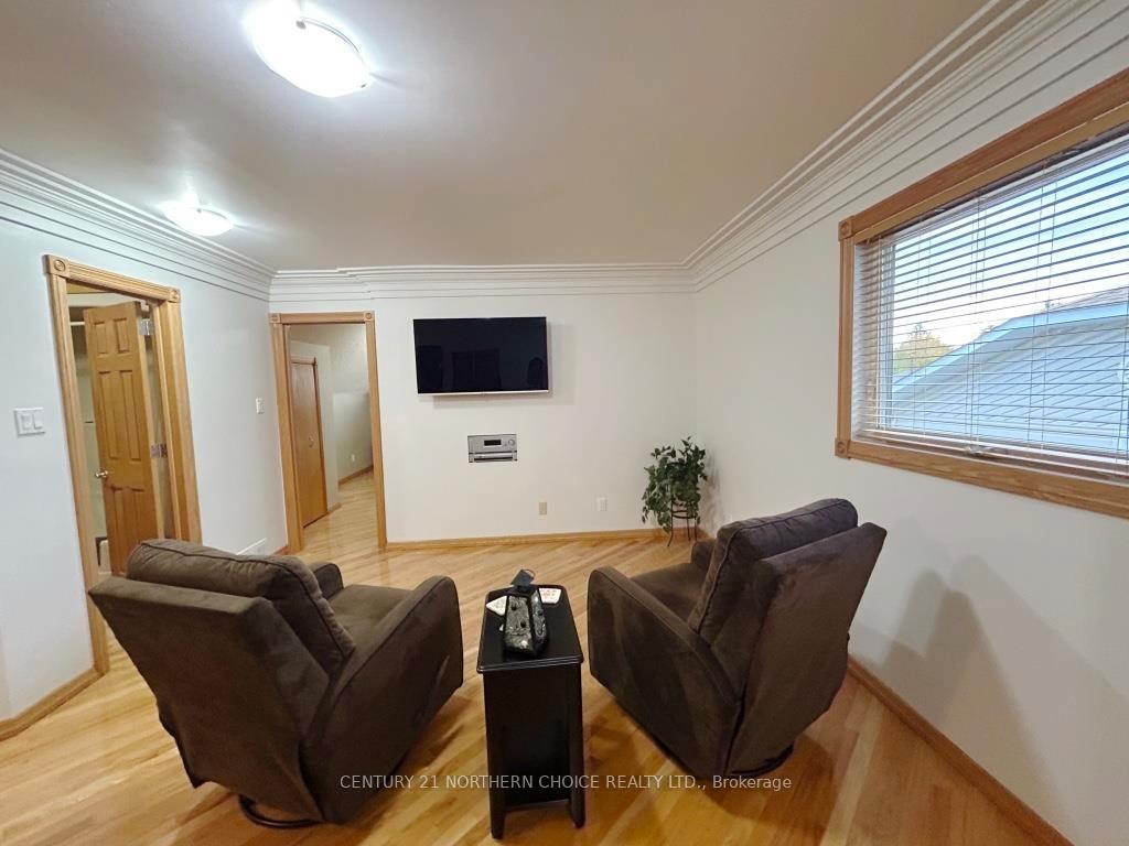 Photo 29 of 1712 Lyndy PL N, Fort Frances — HOMEH