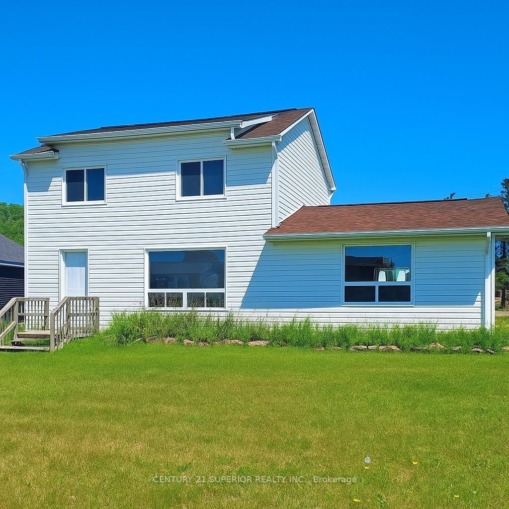 Photo 1 of 2 Howe Street, Marathon — HOMEH