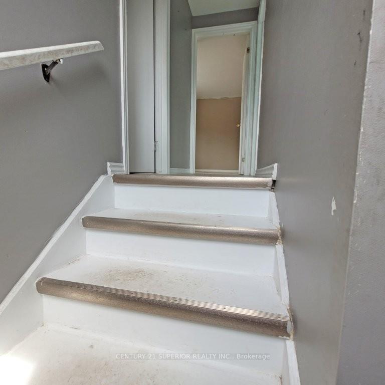 Photo 15 of 2 Howe Street, Marathon — HOMEH