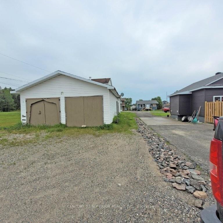 Photo 36 of 2 Howe Street, Marathon — HOMEH