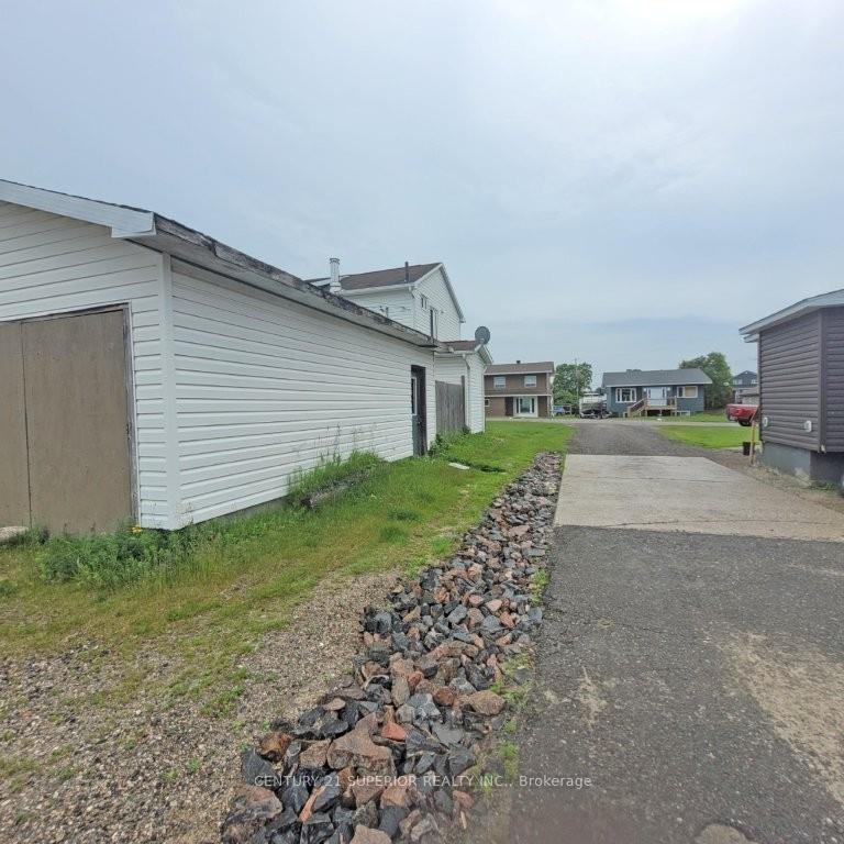 Photo 44 of 2 Howe Street, Marathon — HOMEH