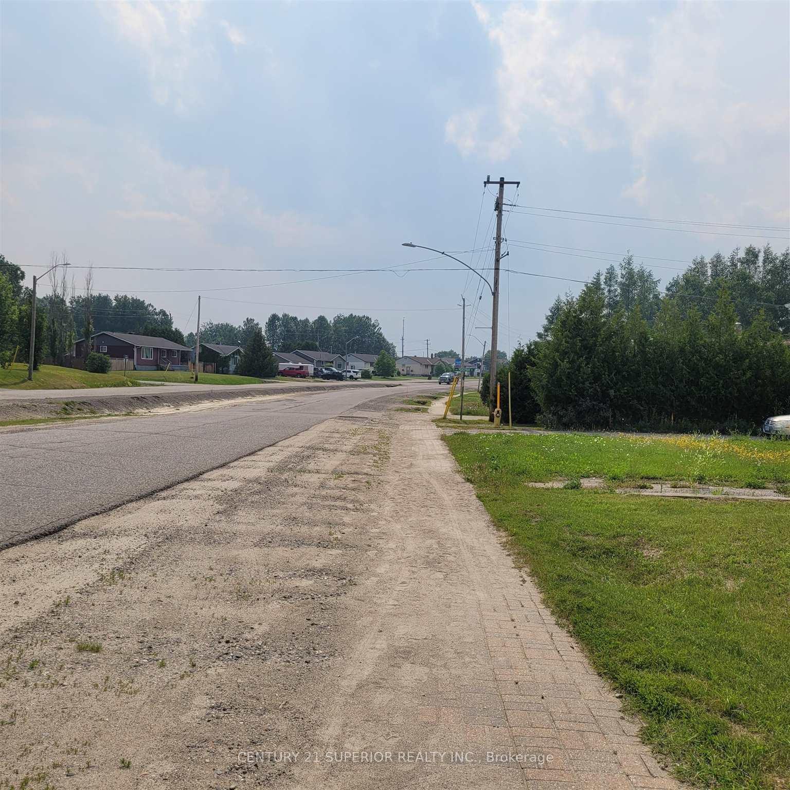 Photo 38 of 59 Manitou Road W, Manitouwadge — HOMEH