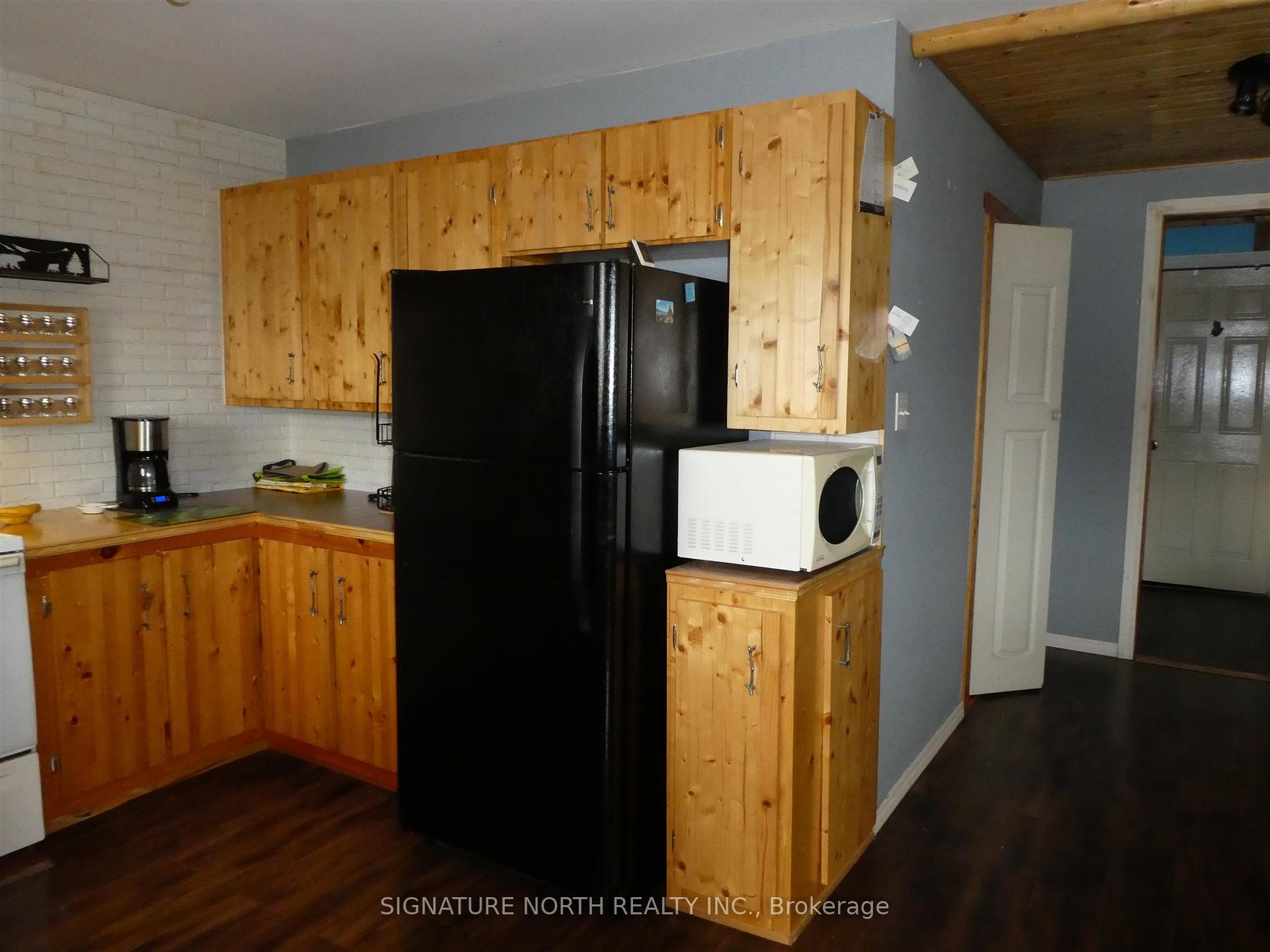 Photo 4 of 300 Second Avenue SW, Greenstone — HOMEH