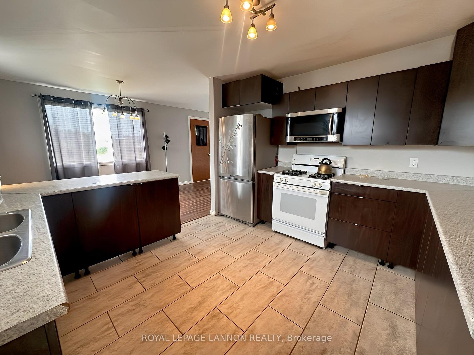 Photo 5 of 101 Second Street SE, Greenstone — HOMEH