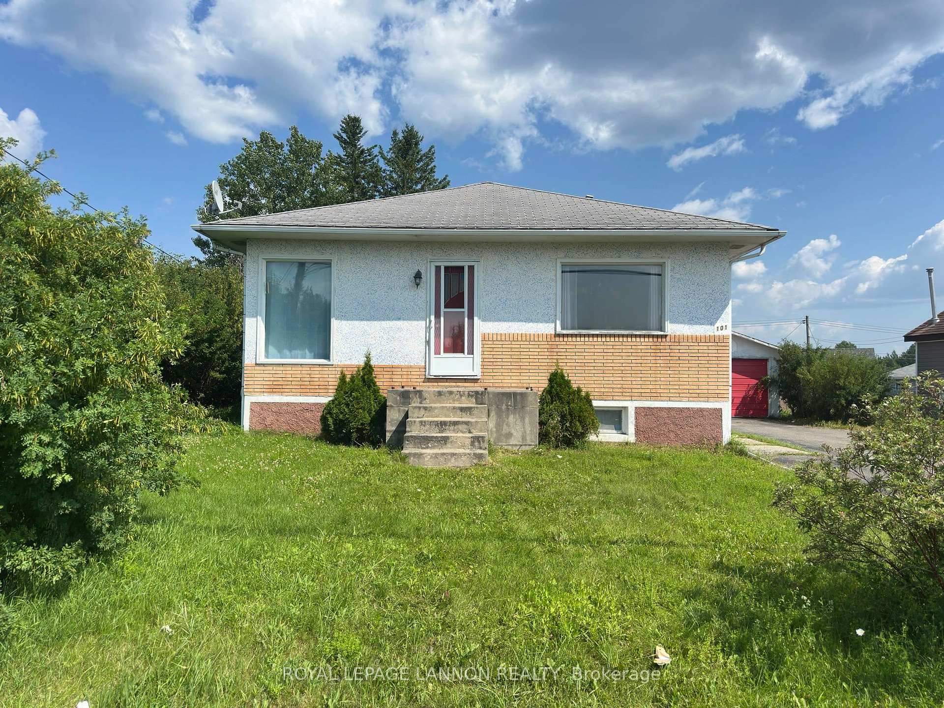 Photo 20 of 101 Second Street SE, Greenstone — HOMEH