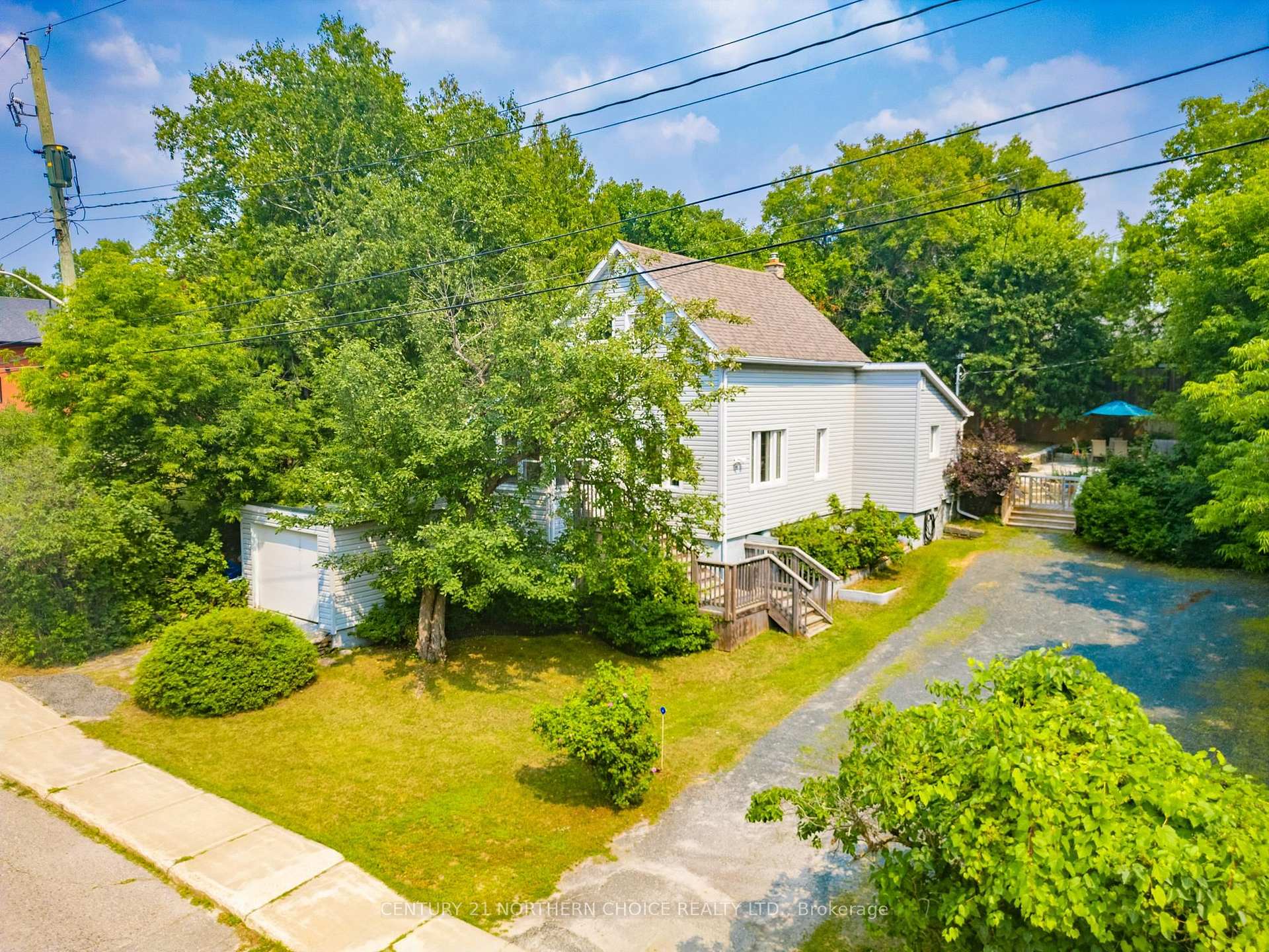 Photo 1 of 521 Bay Street, Kenora, Keewatin — HOMEH