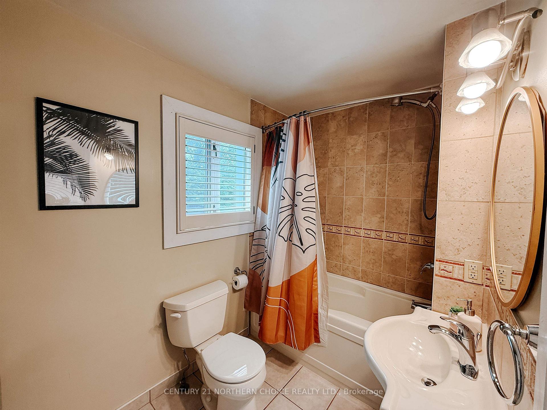 Photo 13 of 521 Bay Street, Kenora, Keewatin — HOMEH