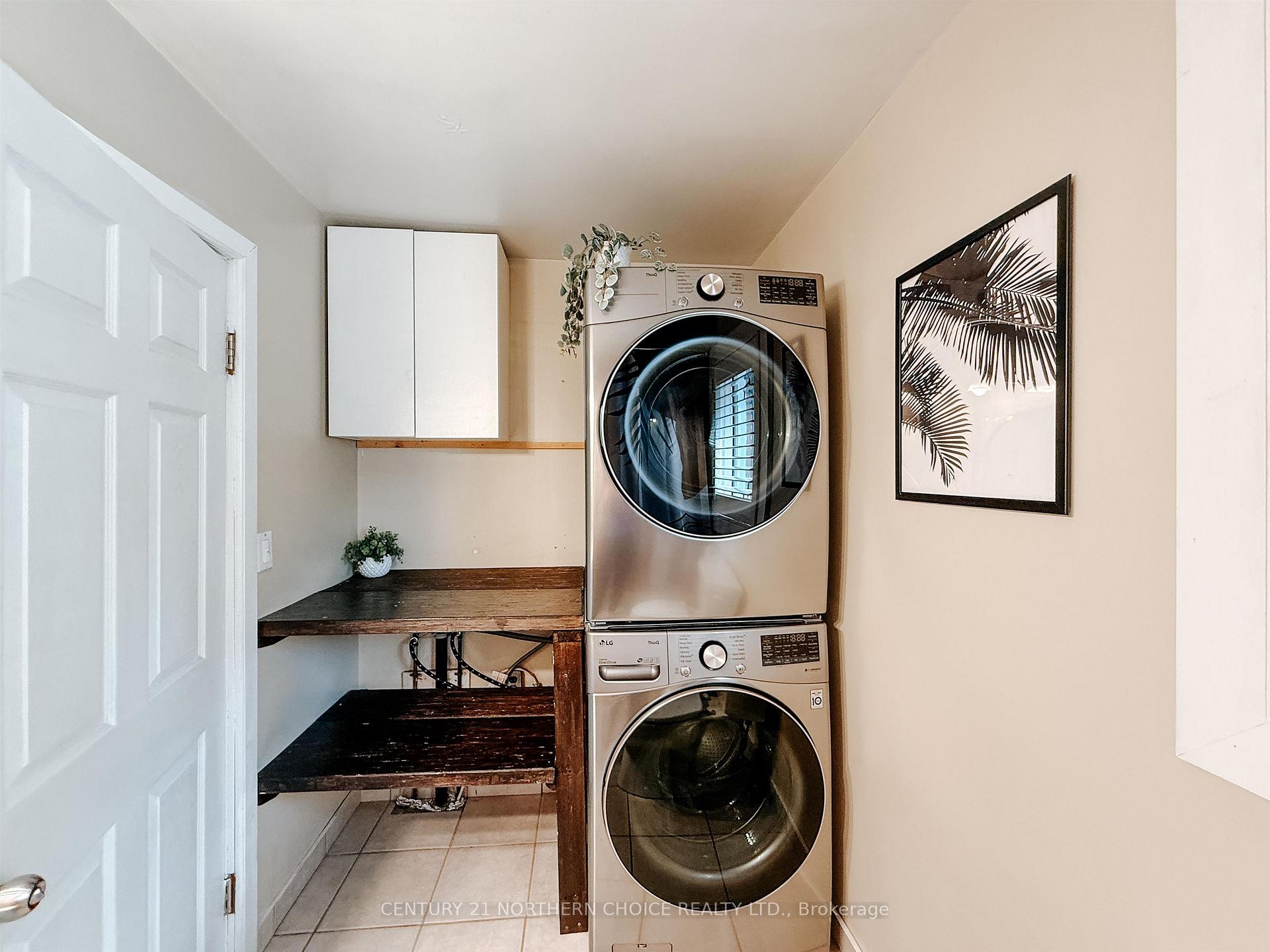Photo 15 of 521 Bay Street, Kenora, Keewatin — HOMEH