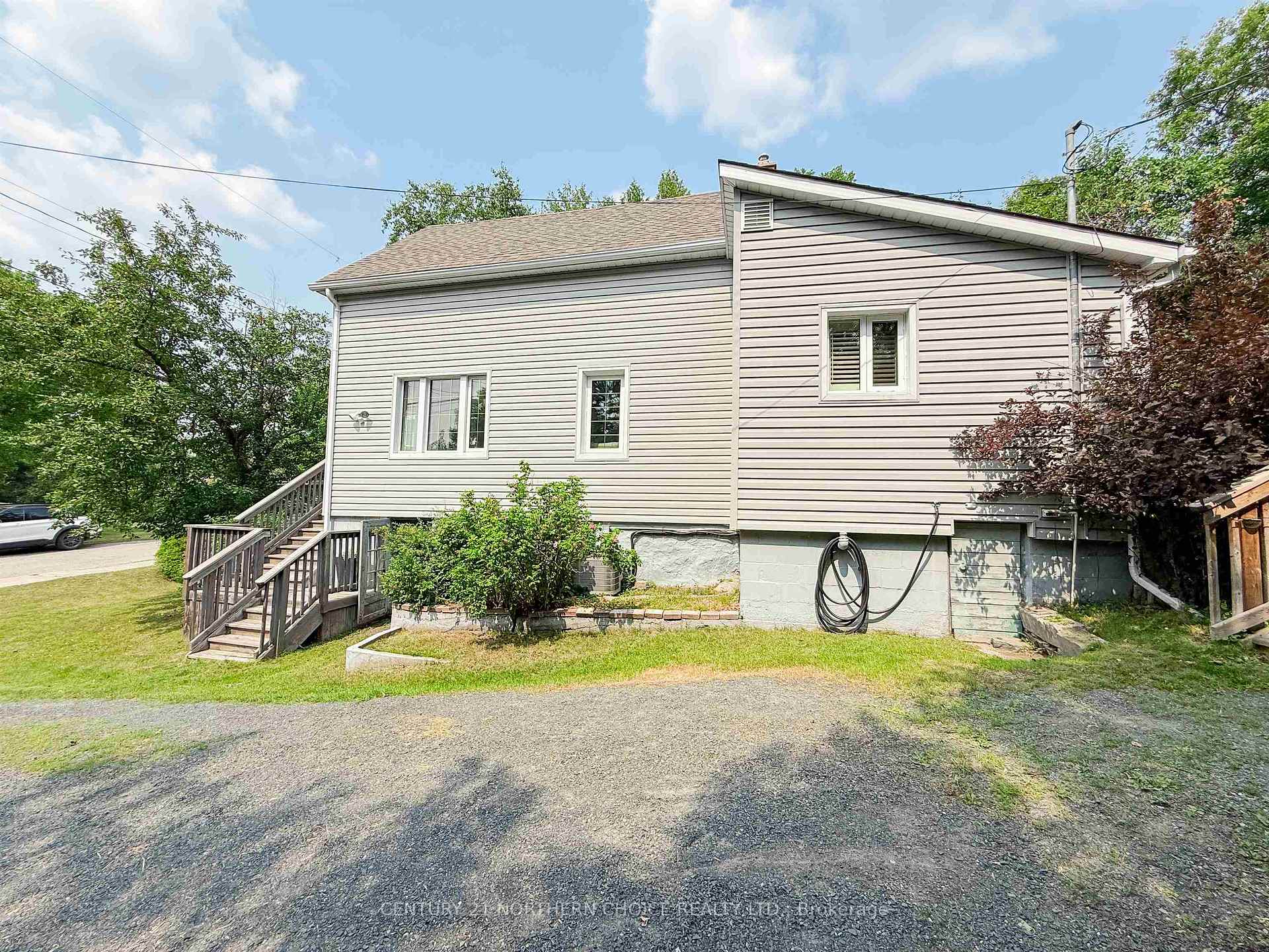 Photo 23 of 521 Bay Street, Kenora, Keewatin — HOMEH