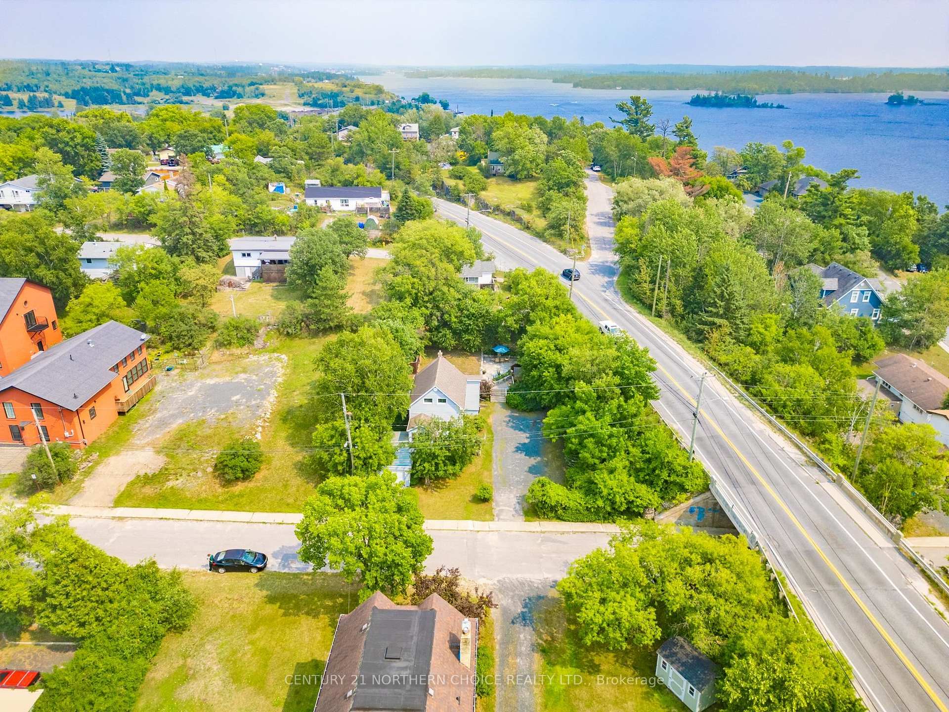 Photo 27 of 521 Bay Street, Kenora, Keewatin — HOMEH
