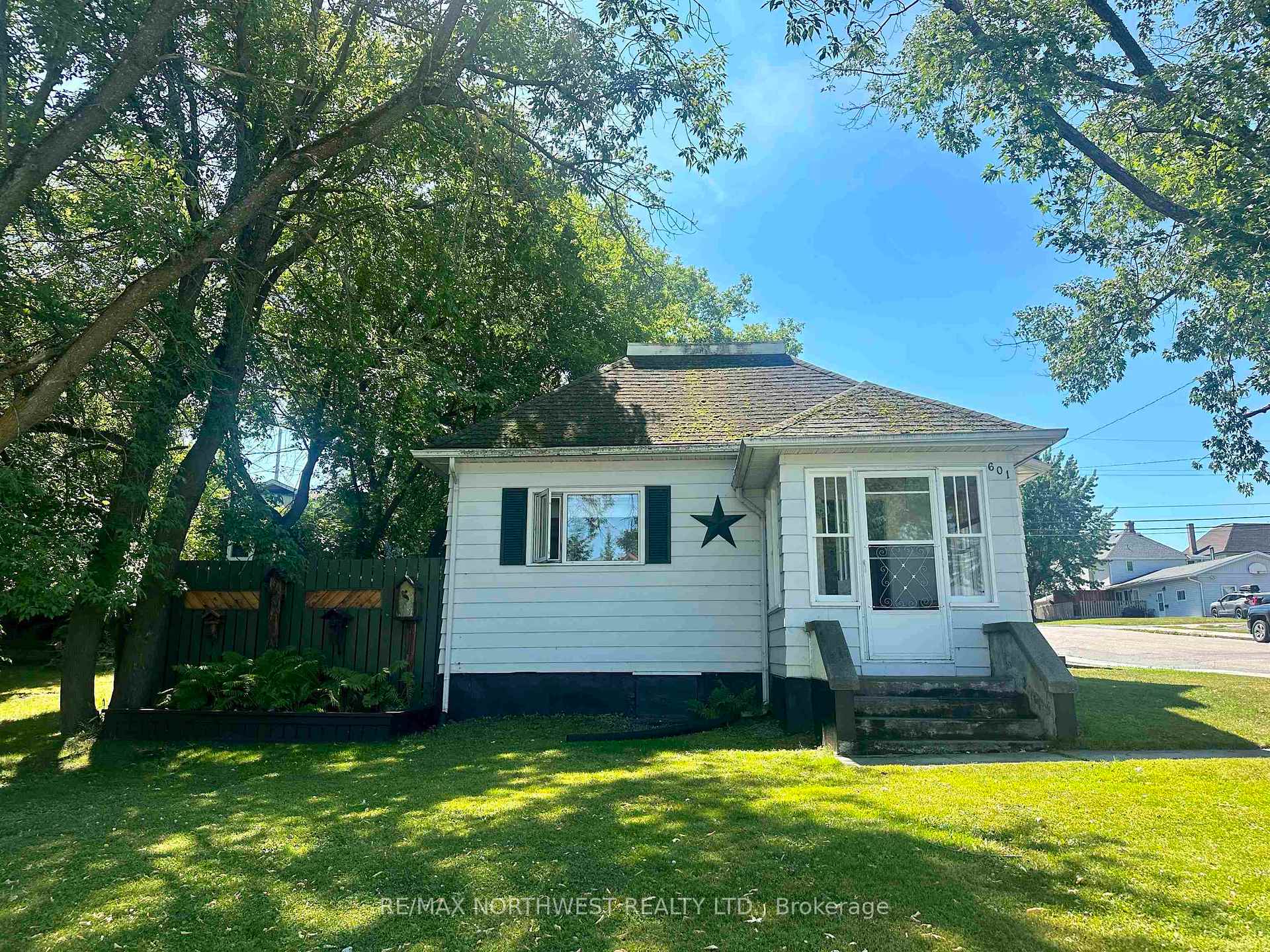 Photo 1 of 601 First Street S, Kenora, Central — HOMEH