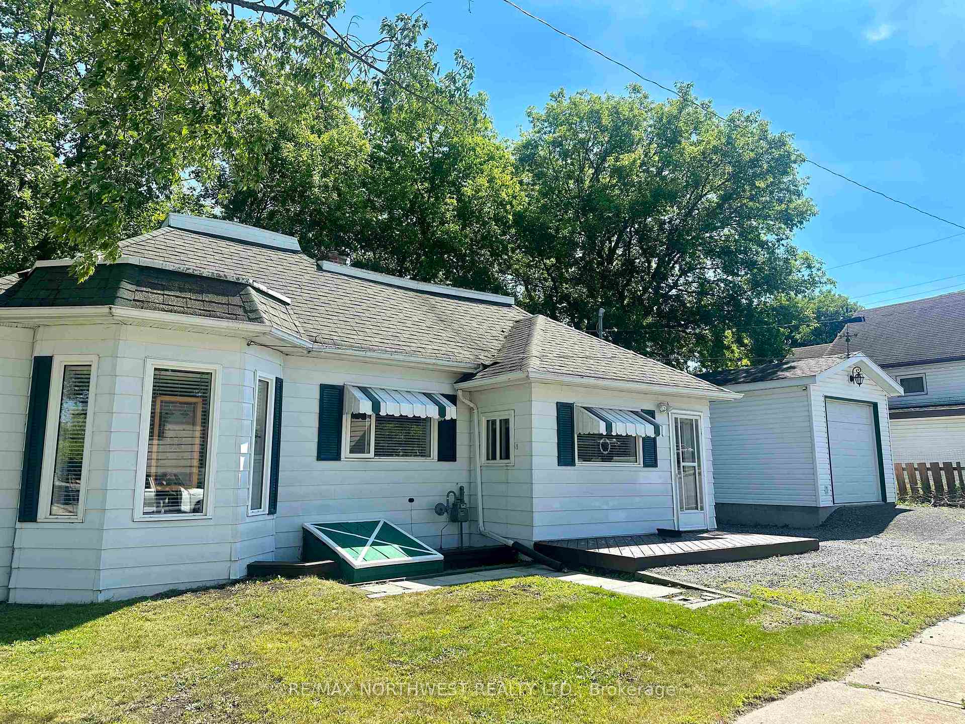 Photo 22 of 601 First Street S, Kenora, Central — HOMEH