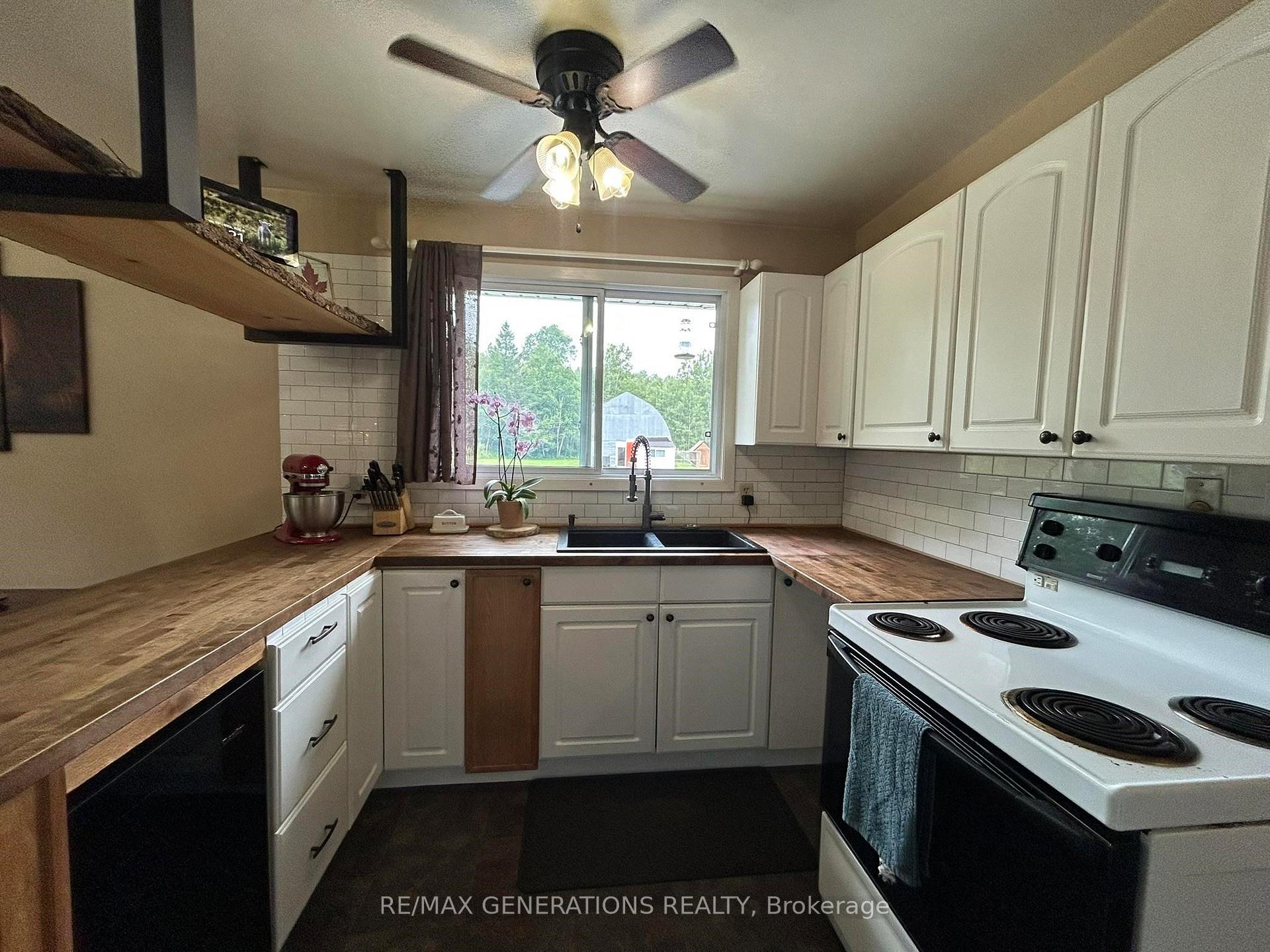 Photo 9 of 5779 Hwy 11/17, Conmee — HOMEH