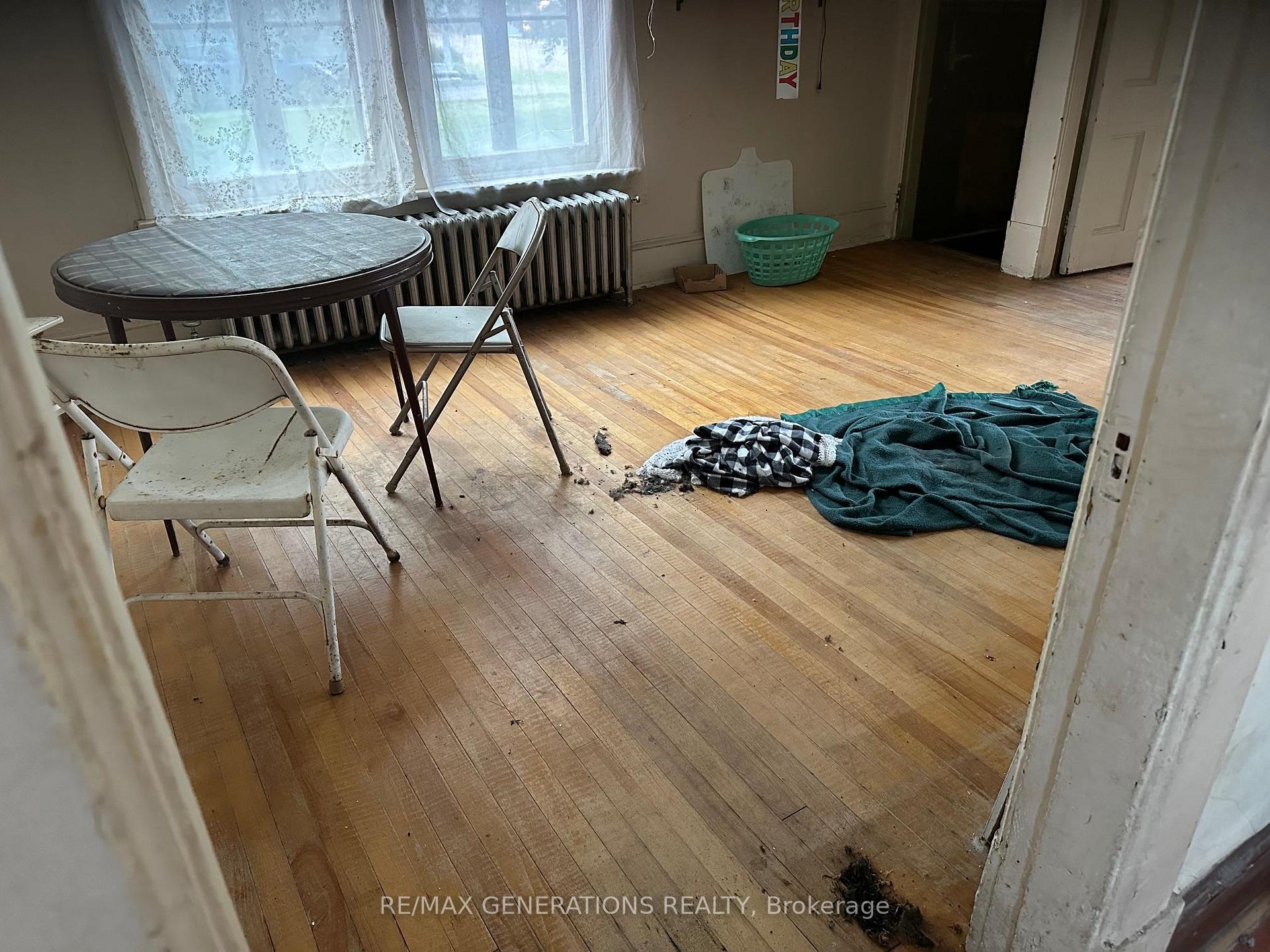 Photo 4 of 216 Manitoba Street, Schreiber — HOMEH