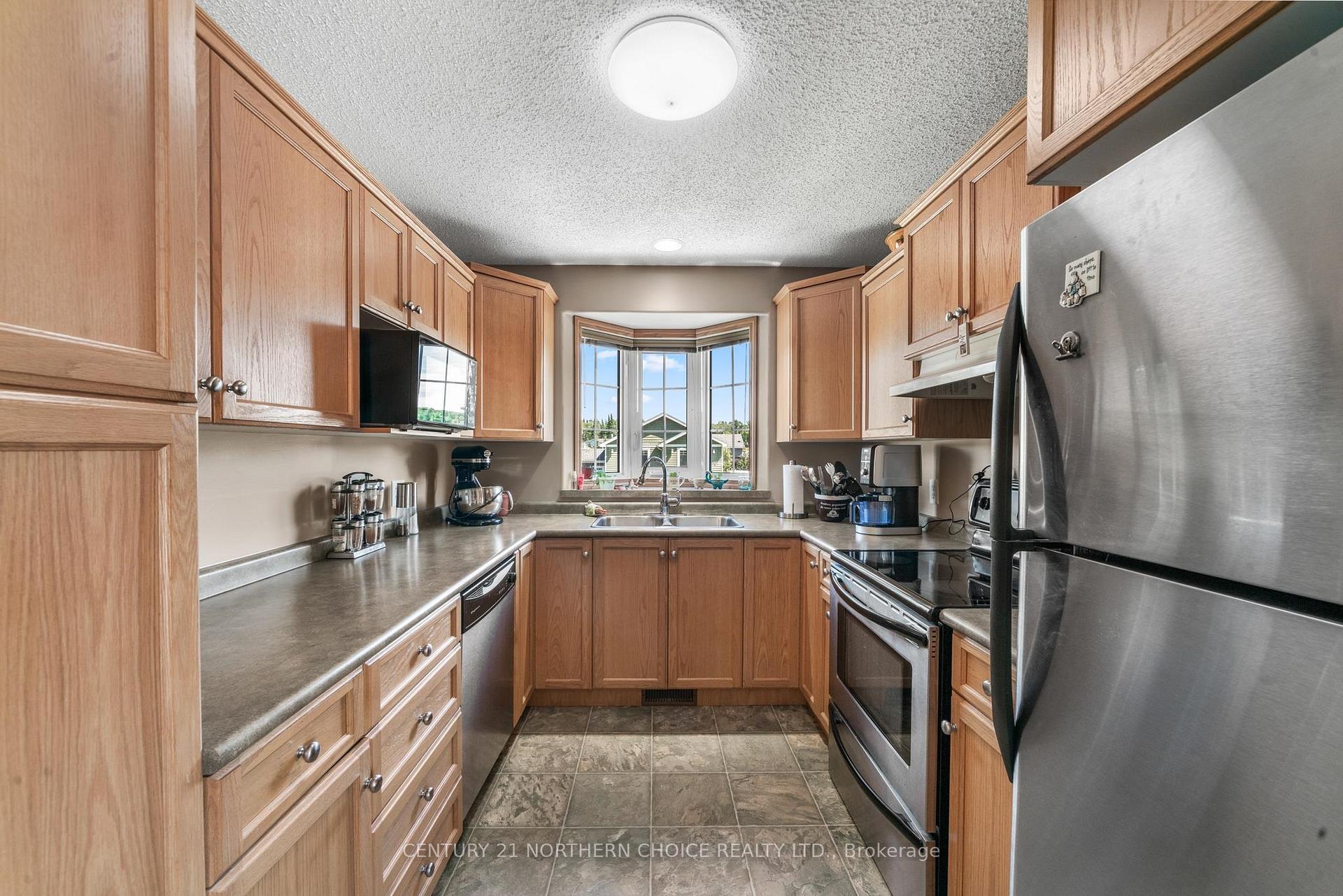 Photo 6 of 6 Sunset Place, Kenora, Evergreen — HOMEH